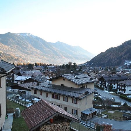 Villetta Con Giardino E Panorama Apartment Carisolo Exterior photo
