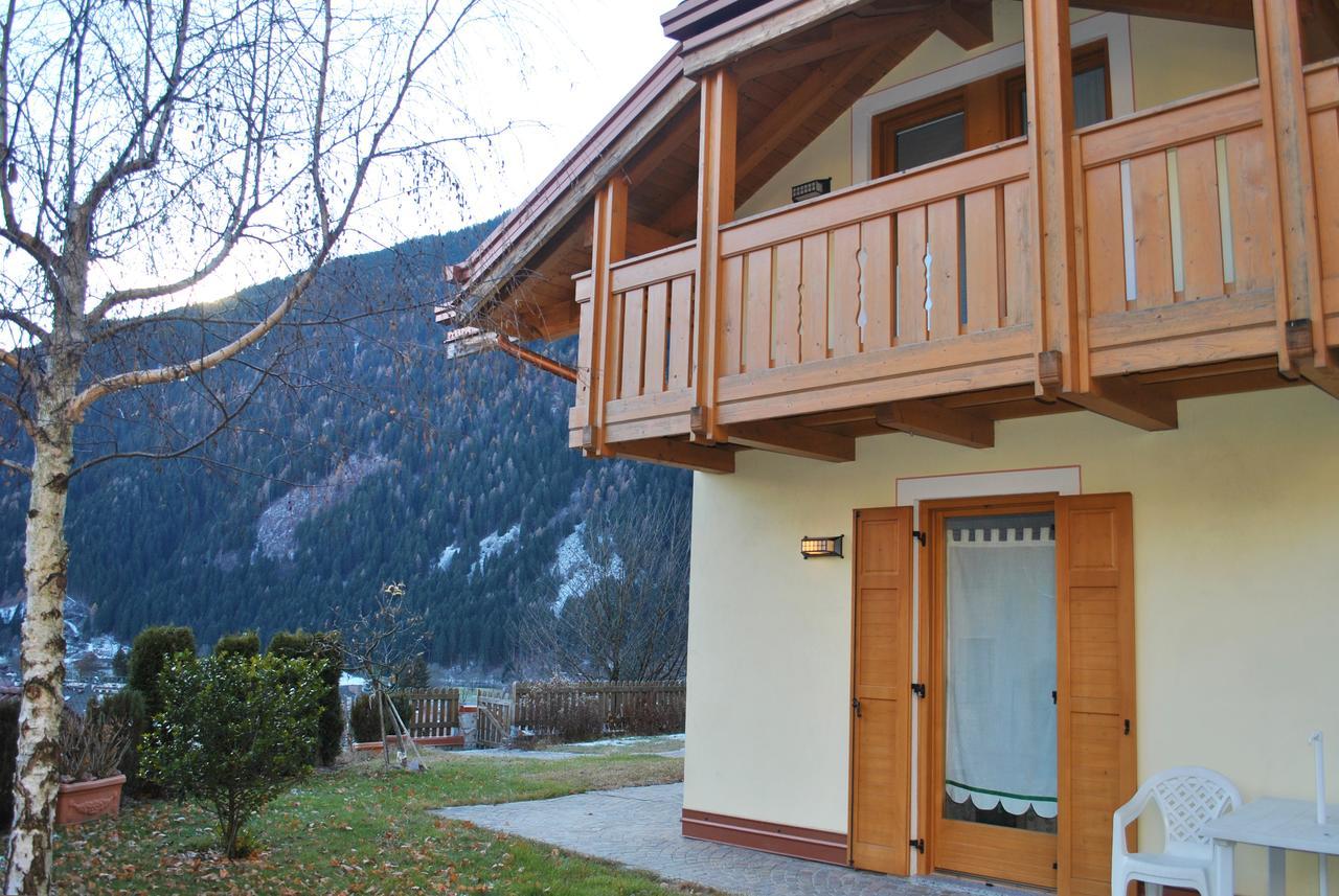 Villetta Con Giardino E Panorama Apartment Carisolo Exterior photo